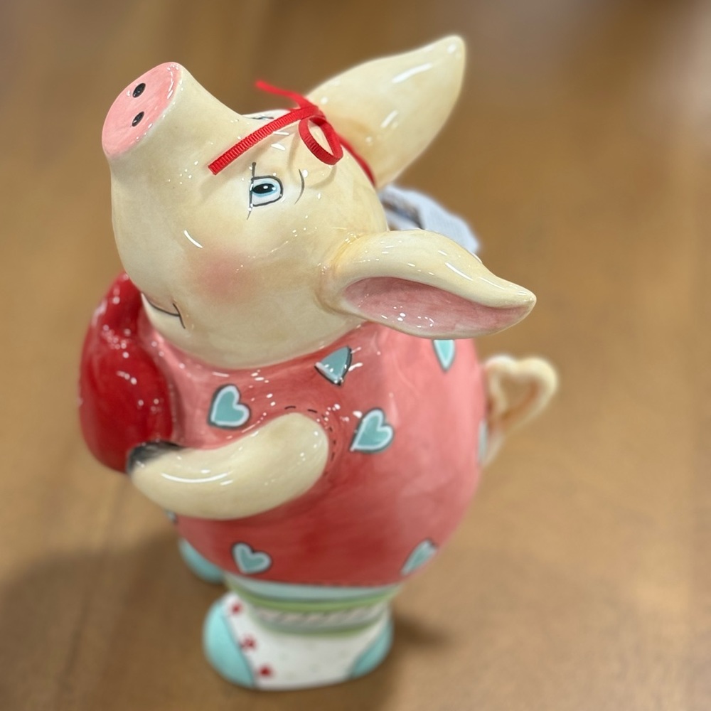 Blue sky pig